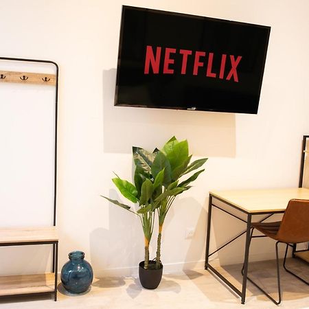 Ng Suitehome - Lille I Roubaix Barbieux I Croix - Balneo - Relax Area - Netflix - Wifi - Kitchenette Extérieur photo
